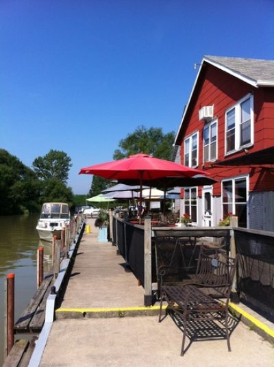 Hoover&#8217;s Marina &#038; Wharfside Restaurant